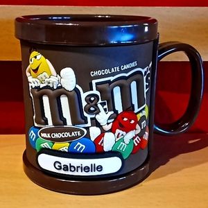 M&M's World GABRIELLE - New York Embossed 2016 Plastic Mug. Collectibles.